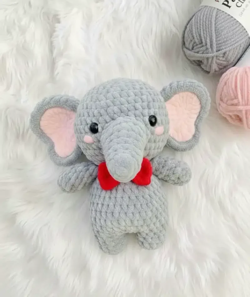 Crochet an amigurumi elephant in single crochet — photo 3
