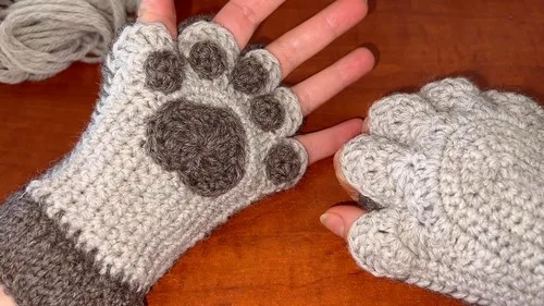 Crochet cat paw fingerless mittens with textured paw pads