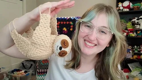 How to crochet a sloth plant holder in single crochet