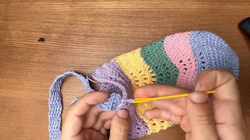 Crochet a wavy water bottle bag from a magic circle — photo 5