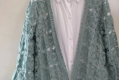 A granny square jacket built from simple motifs — photo 2