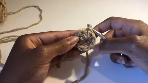 A simple ruffled brim hat pattern for summer wear — photo 5