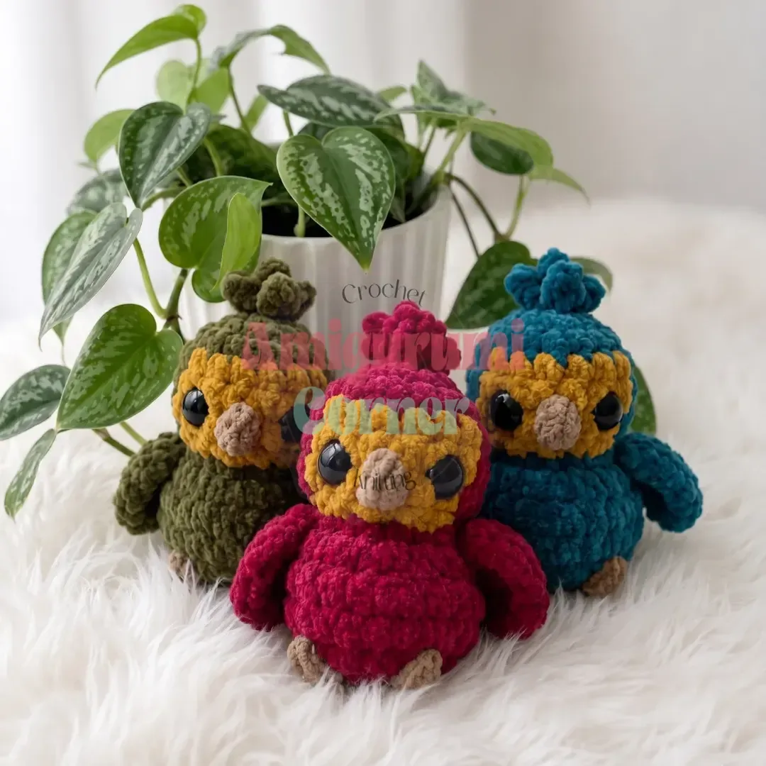 Velvet phoenix amigurumi crochet pattern with crest and wings