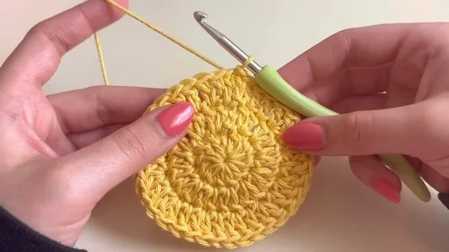 Crochet a straw-style bucket hat in double crochet — photo 6