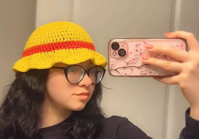 Crochet a straw-style bucket hat in double crochet