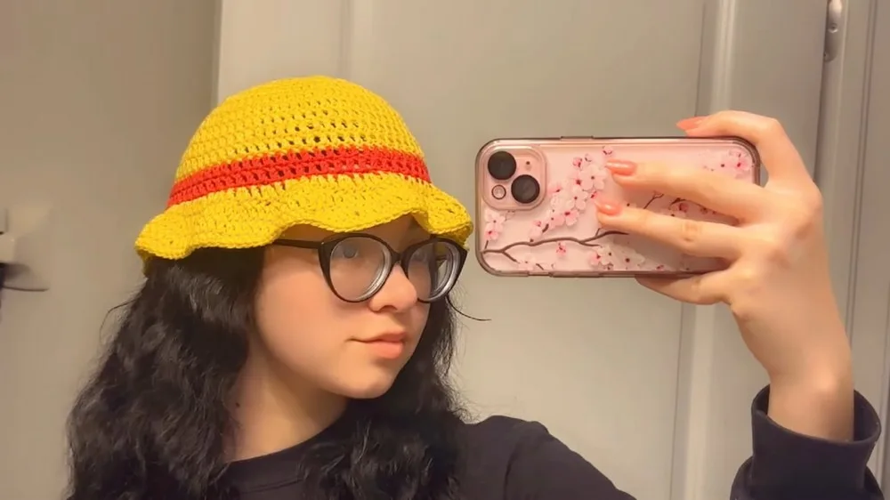 Crochet a straw-style bucket hat in double crochet