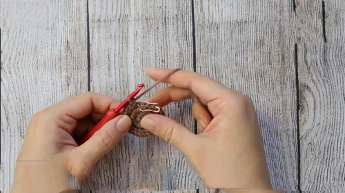 Fox-eared amigurumi crochet pattern for beginners — photo 5