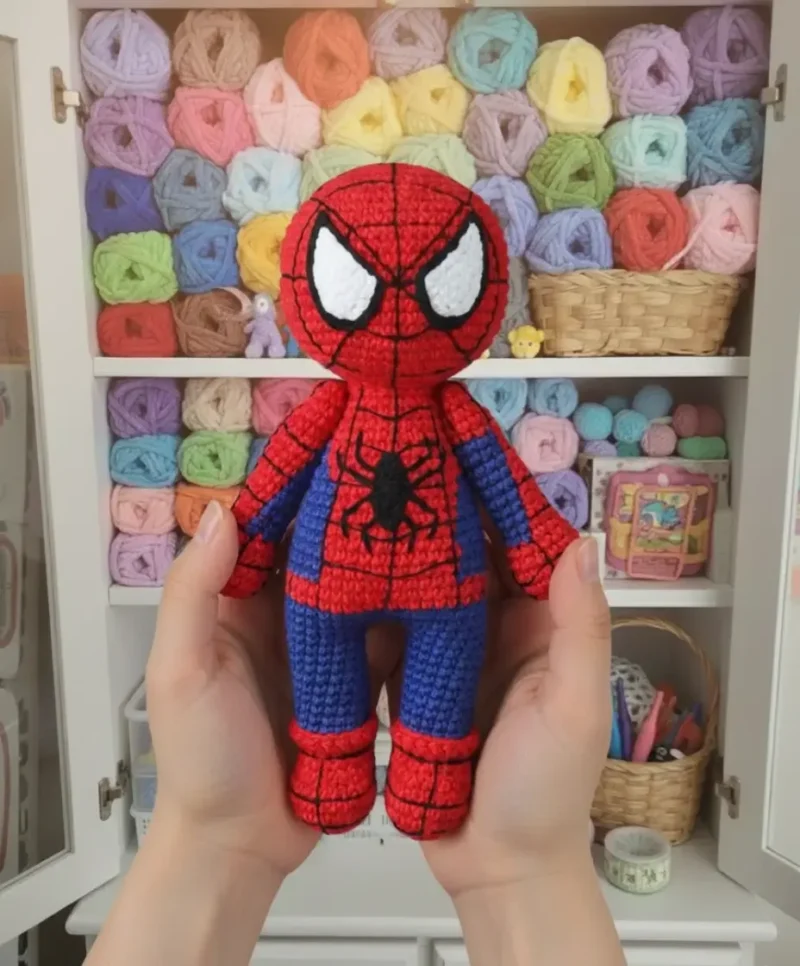 A realistic Spiderman amigurumi worked in single crochet — photo 3