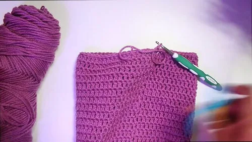 Seamless double crochet beanie for windy days — photo 2