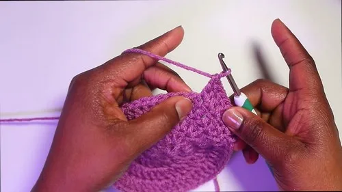 Seamless double crochet beanie for windy days — photo 5
